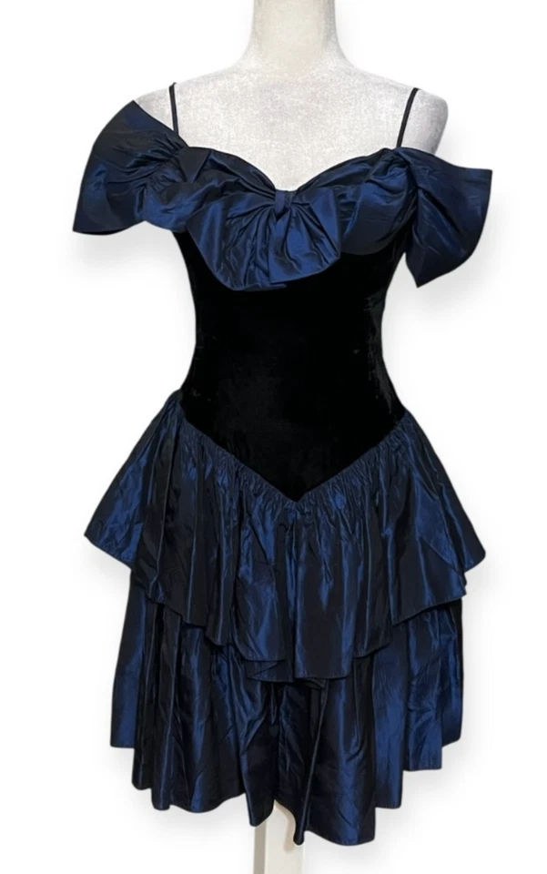 Vintage Steppin' Out Black Velvet Blue Taffeta Ruffle Party Dress Sz 7 80s Prom - Image 2 of 4