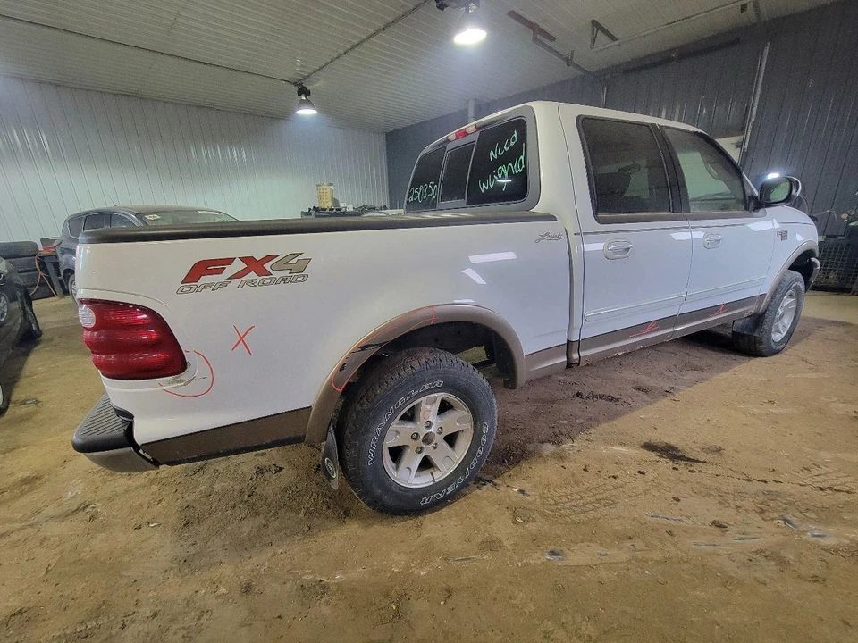 Culata de conductor 5,4 L 8-330 para furgoneta Ford E150 02-08 2065485 Foto 4 de 4