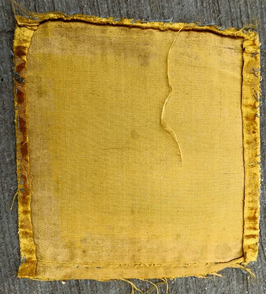 Antique Chinese Ming Dynasty Silk Cut Velvet Panel 20 X 20 Cm - Image 4 of 4