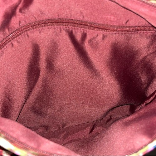 Vera Bradley Umhängetasche in lila und rosa mit elegantem Design - Bild 7 von 7