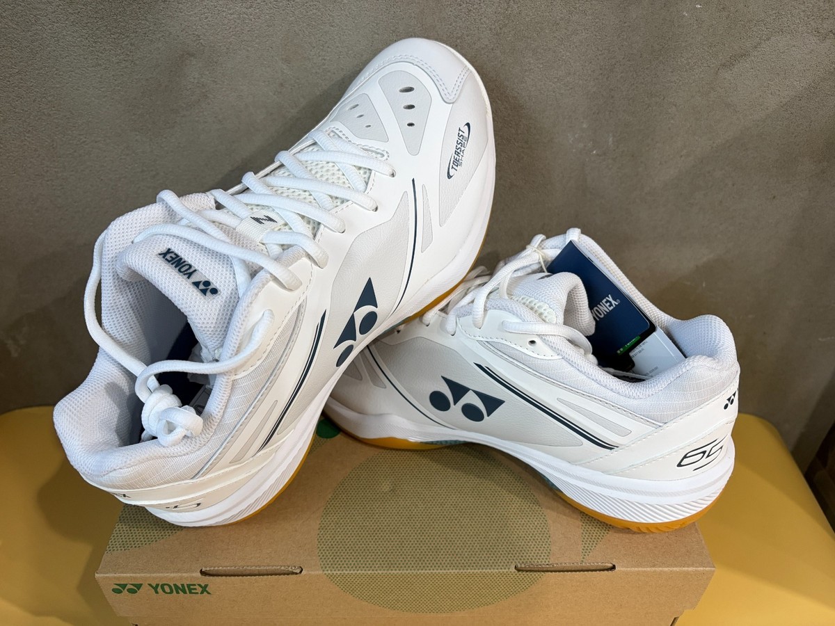 Yonex 2026 Power Cushion 65Z4 Wide Unisex Badminton Shoes Sports 