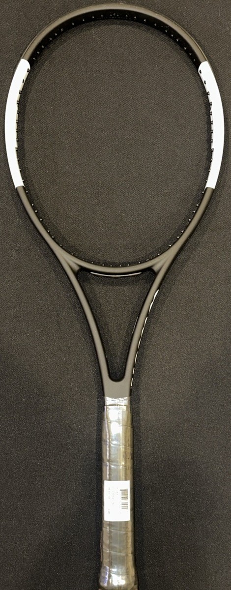 WILSON PRO STAFF 97L V12 TENNIS RACQUET Black & White (4 3/8