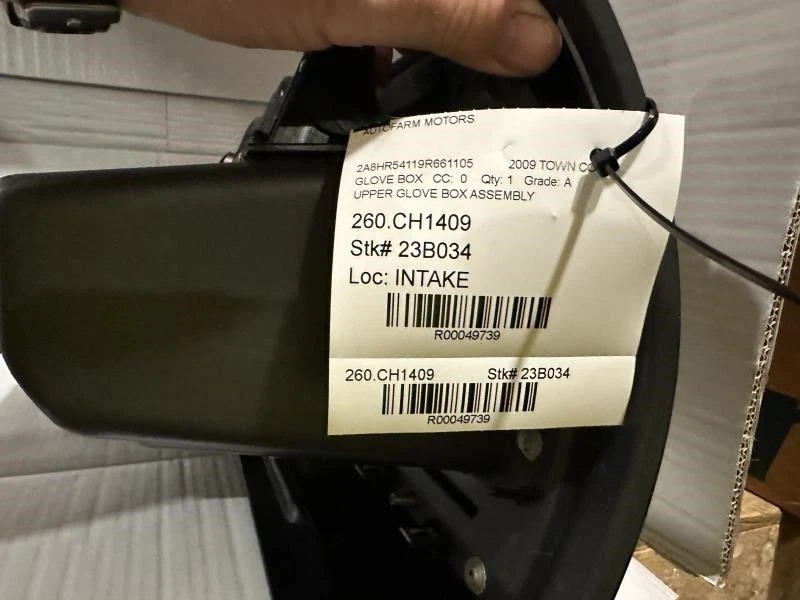 08-10 Chrysler Town & Country painel superior de instrumentos conjunto de caixa de luvas - Imagem 2 de 3