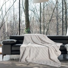 Plaid in pelliccia doubleface Gfferrari articolo SENSUAL DREAM variante AVORIO m