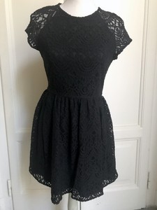 vestito pizzo nero h&m