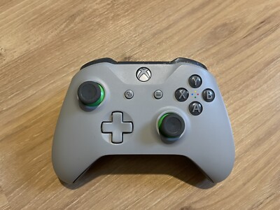 Coque Plastique Grise Pour Manette Xbox One 1708 Officielle - Occasion, Fonctionne