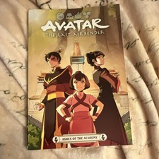 Avatar: The Last Airbender (Dark Horse Books Softcover, Hicks Wartman) 