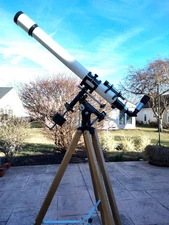 Unitron Model 128 Equatorial Refractor - Wooden Cabinets - 1.25" Unitron Adapter