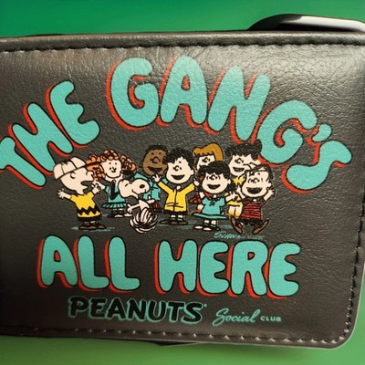 Peanuts ''The Gang Is All Here'' bifold Wallet With Collector Tin Box