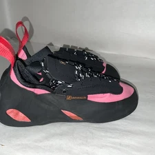 Size 6.5- Unparallel Uplace LV Climbing Shoes Pink
