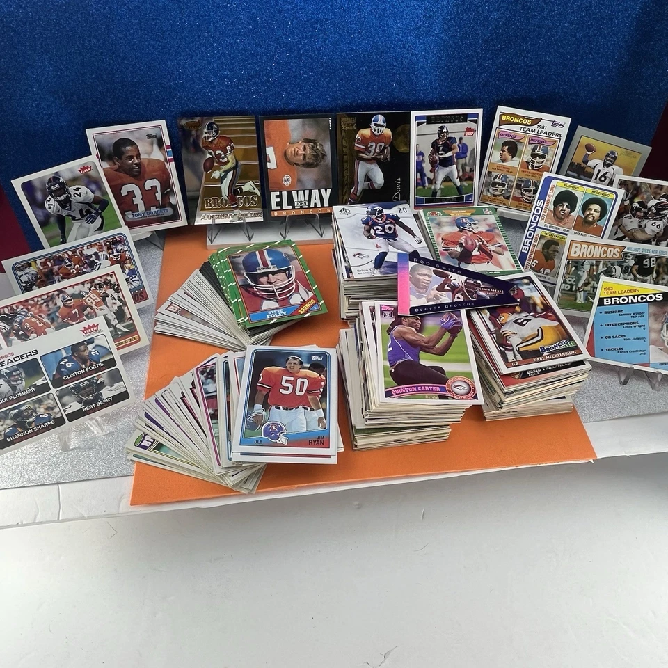 Lote de cartões de futebol 1975 - 2013 Denver Broncos (500) - Afiado quase perfeito+ Ótimo presente! - Imagem 2 de 4
