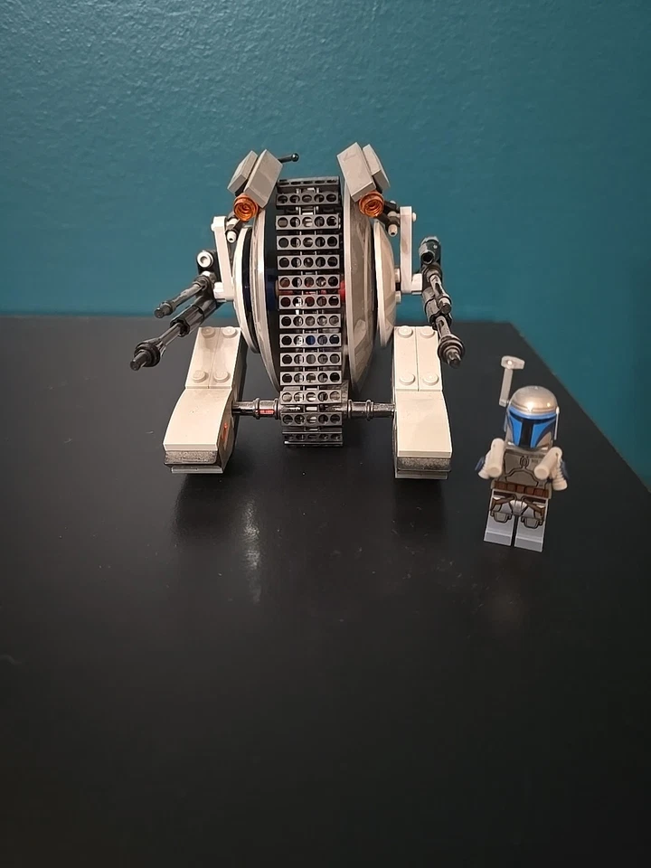LEGO Star Wars 75015 Corporate Alliance Tank Droid With Jango Fett Minifigure - Image 2 of 4