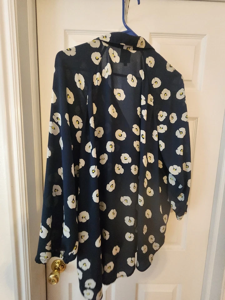 Cabi Floral Top Blouse Multicolored Green Blue, Size XL - Image 4 of 4