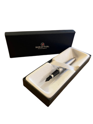 Sheaffer matte silver fountain pen in box -- never used
