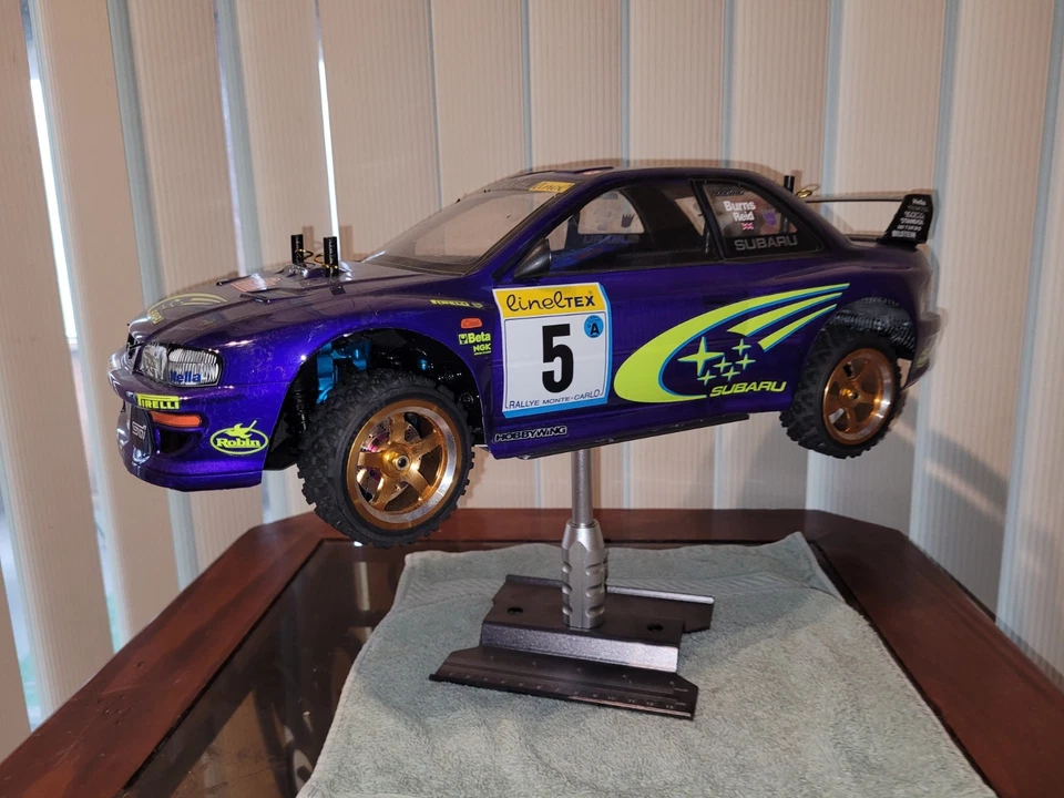 tamiya TT-02 Subaru Impreza - Imagem 2 de 4