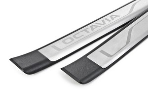 Oem Skoda Octavia Iii Decorative Door Sill Covers 5e0071303a Ebay