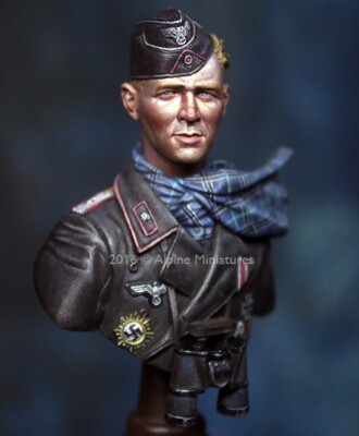 ALPINE MINIATURES 1:16 BUST B001 WWII GERMAN OFFICER PANZER DIVISION ''WINDHUND''