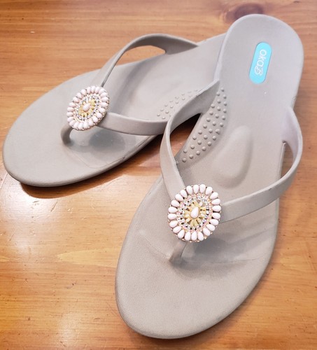 Ladies OKABASHI OKA B Tan Flip Flop Sandals, Jewel Bling, size 8