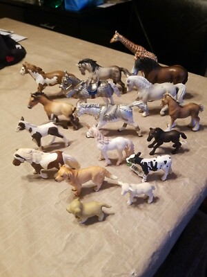 Assorted Lot of 17 Schleich Animal Figures 11 Horses AND MORE