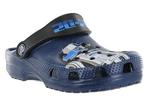 r2d2 crocs