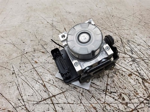 19-20, Ford Fusion, Hybrid, Anti-Lock Brake Part Assy W/Module, PN- KG9Z-2C219-G - Picture 3 of 5