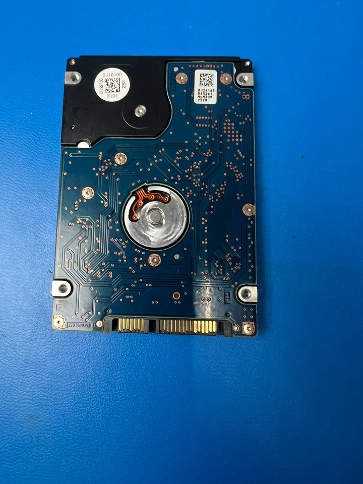 HGST 320GB HDD 7200RPM SATA 6Gb/s 5v .8a Z7K500-320 0J32733 - Image 2 of 3