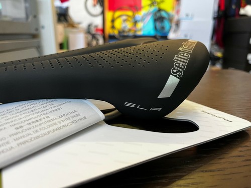 Selle Italia Max SLR Gel Superflow 145x275mm L3 Ti316 Rail Road Saddle (Black) - Picture 6 of 8