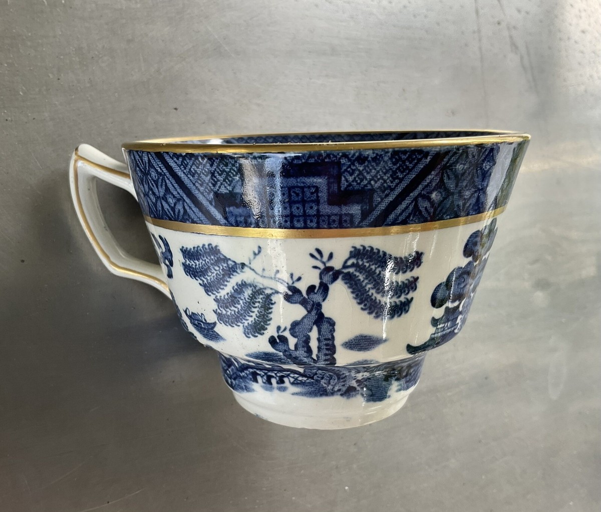 Booths Real Old Willow with Gold Trim A8025 Blue Willow Cup and
