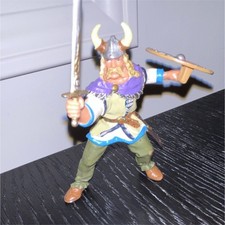 PAPO Viking Warrior Figure 2000   Vintage Collectible   5    Early Papo Model
