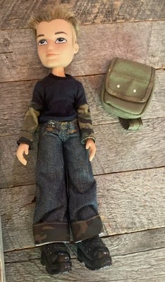 BRATZ ADVENTURE BOYZ CAMERON DOLL Stylin  Safari 2002 With Back Pack