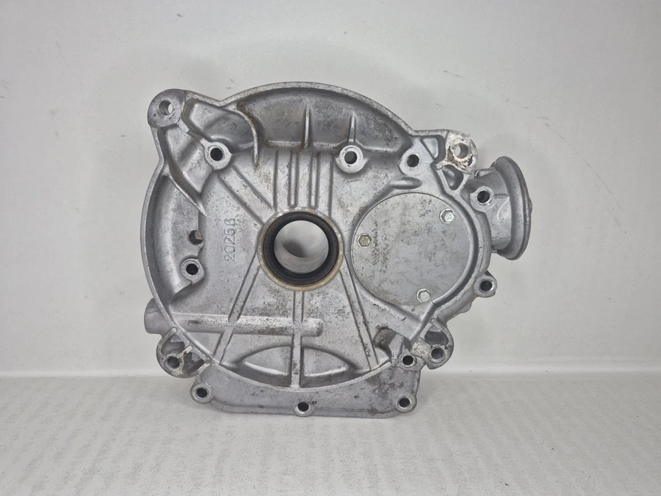 bas carter inférieur moteur Briggs et Stratton OHV réf: 592849 697188 avec pompe - Photo 2/4