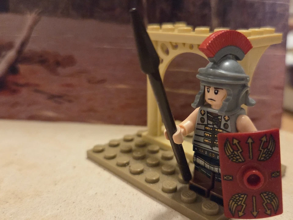 Lego Roman Legionary, 100% Lego Creation, Gladiator Guard, Soldier - Image 2 of 4