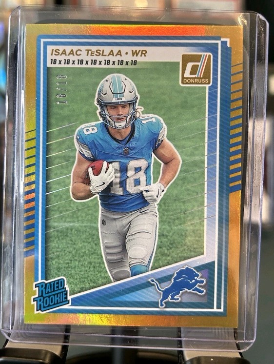 2025 Panini Donruss Football Isaac Teslaa Gold Jersey Number 18/18 #338 SSP