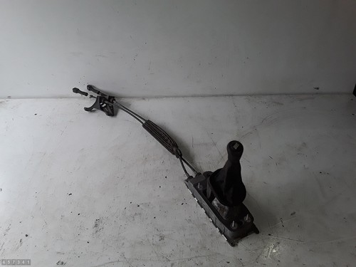 2012 VW CADDY SCHALTKULISSE DIESEL SCHALTGETRIEBE 1K0711061B 1600D