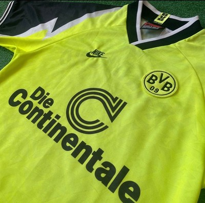 Vintage Nike Borussia Dortmund #9 Chapuisat 1995/96 Home Football