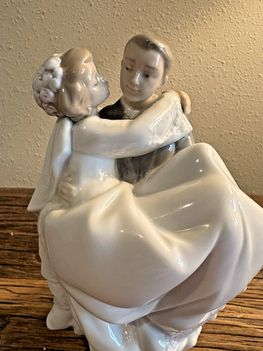 NAO By Lladro The Perfect Day Bride and Groom Wedding Figurine Used - Picture 6 of 14