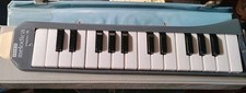 Vintage Hohner Piano 26 Melodica with Mouthpiece  Case Works Good Condition
