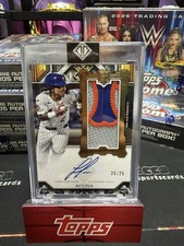 LUIS ANGEL ACUNA 2025 TOPPS TRANSCENDENT ROOKIE GAME USED PATCH AUTO 25/25 💎