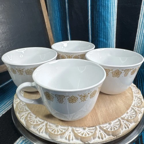 Set Of 4 VTG Pyrex Corning Ware Corelle Butterfly Gold Coffee Tea Cups