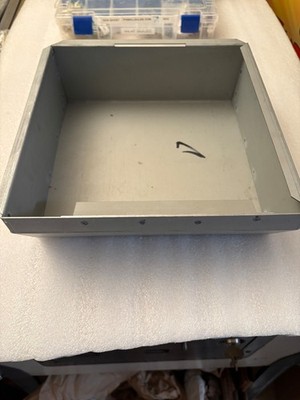 1985 BALLY/MIDWAY FACTORY ORIGINAL CASH BOX WITH LID  USED ON THE 6803 CPU MODEL