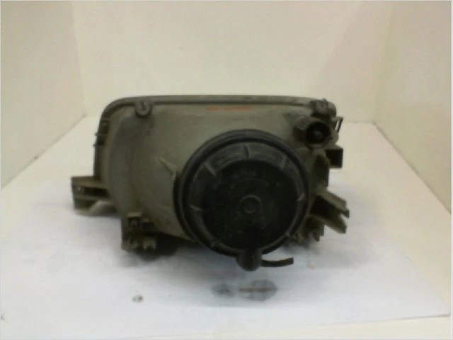 Phare droit occasion RENAULT 19 Phase 1 - 1.4i - - Immagine 2 di 2