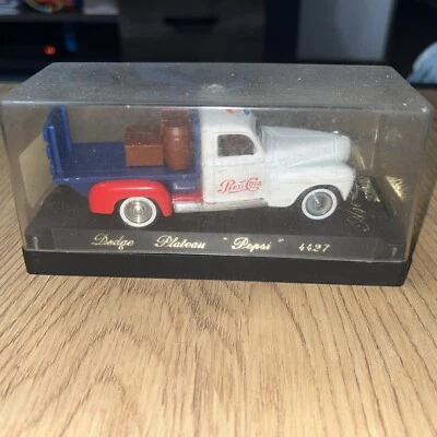 SOLIDO FRANCE 4427 DODGE PLATEAU PEPSI-COLA TBE EN BOITE MINIATURE 1/43 - Photo 1/4