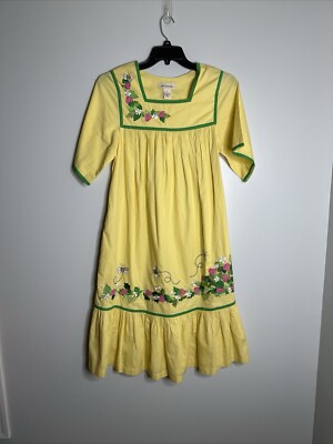 Bechamel Embroidered Dress Bees Strawberry Flowers Small Peasant Bohemian