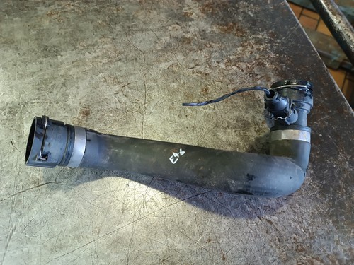 BMW E46 320i 323i 325i 330i M52 M54 Wasserschlauch Kühlerschlauch 1436408