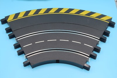 Carrera Exclusiv Evolution 3 x 1/60 Kurven mit Außenrandstreifen 20561 20571