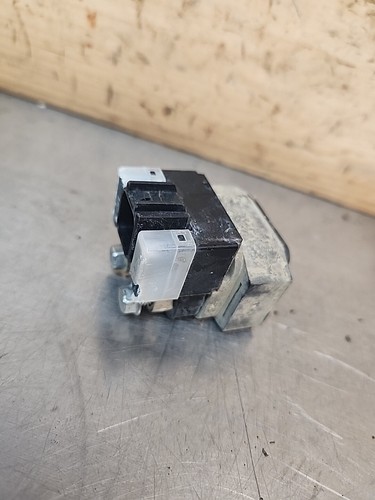 2015 Yamaha Grizzly 700 OEM Starter Relay - Picture 3 of 3