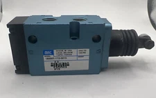 New Mac Valves 180001-112-0015 Solenoid Valve New No Box