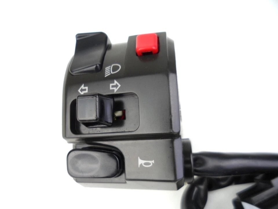 Interruptor de luz esquerda e seta fabricante de equipamento original Ducati ST3 S ABS 2006 - Imagem 2 de 4