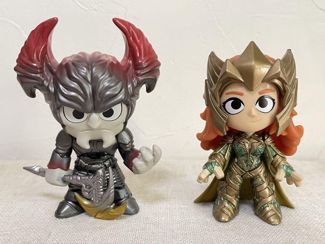 Explore the DC Justice League Minifigure for epic superhero action