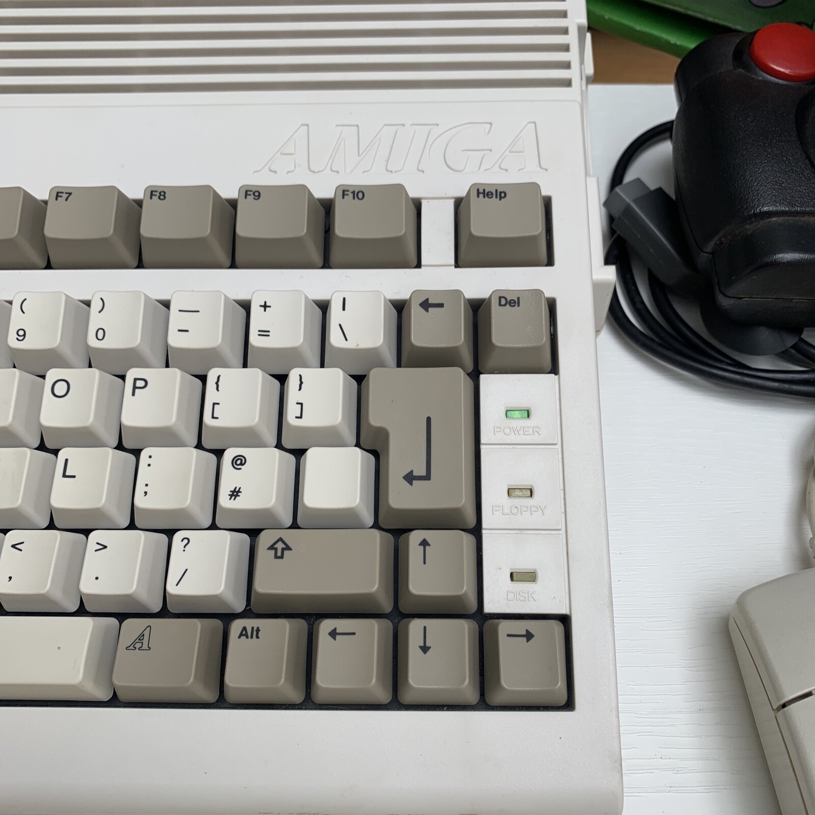 Commodore Amiga 600 - Fully Boxed Original Condition - Factory sealed! CLEAN A+ - Picture 3 of 23